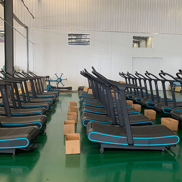 Non Motorized Quiet Solid Runner Commercial Curved Treadmill